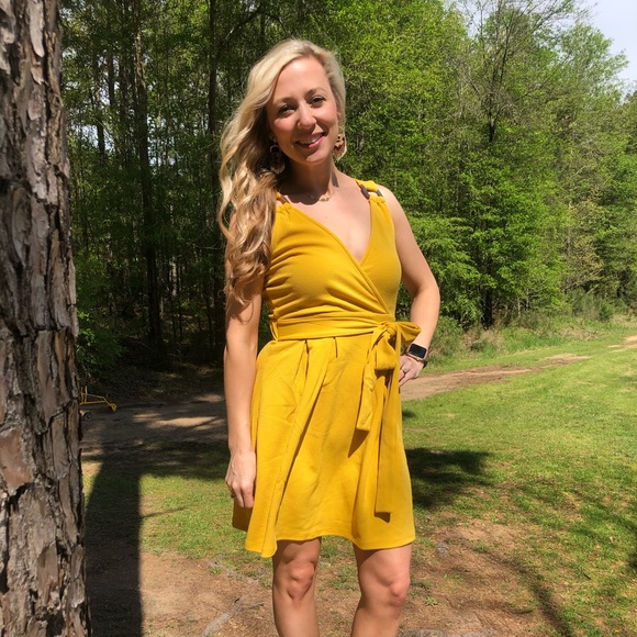 Dresses & Skirts - Belted Mustard Dress
